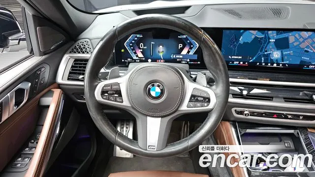 BMW X6 xDrive40i M Sport — Фото автомобиля 13