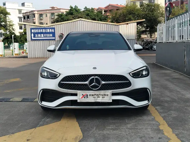 Mercedes-Benz C-Class — Фото автомобиля 2
