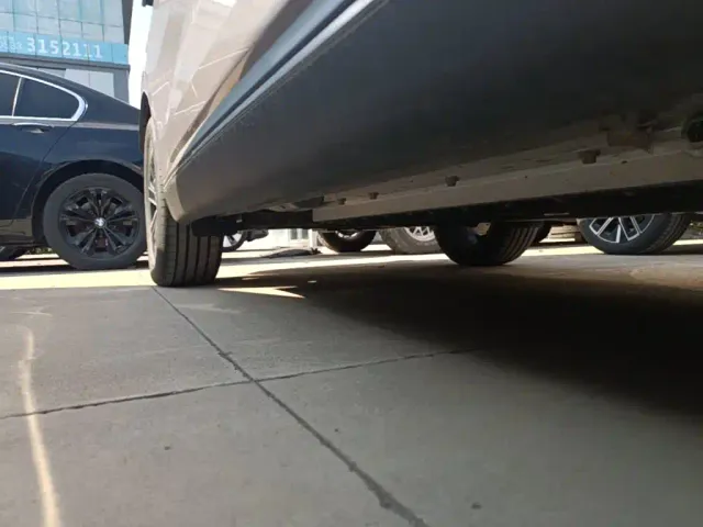 Volvo XC70 Plug-in Hybrid — Фото автомобиля 20