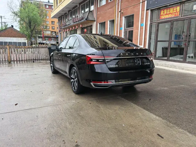 Skoda Superb — Фото автомобиля 6