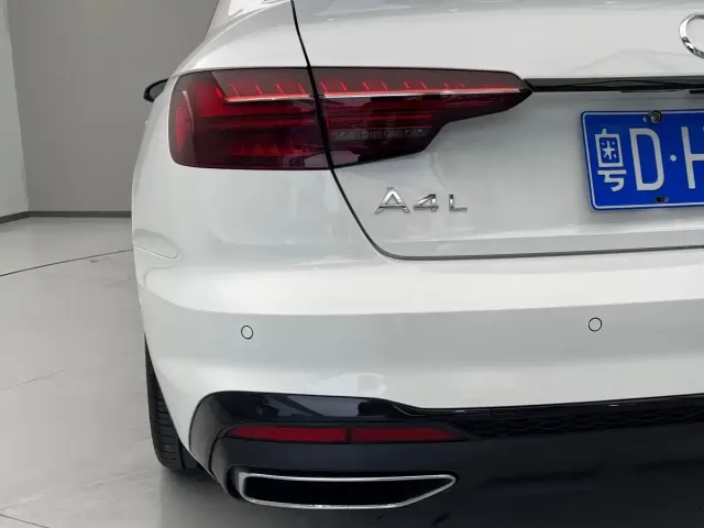 Audi Audi A4L 2022 40 TFSI Luxury Dynamic — Фото автомобиля 9