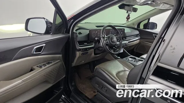 Kia Carnival Generation 4 — Фото автомобиля 10