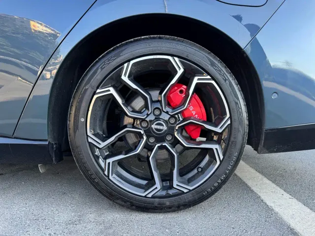 Nissan N7 — Фото автомобиля 10