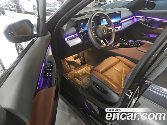 BMW 5 Series G60 — Фото автомобиля 4