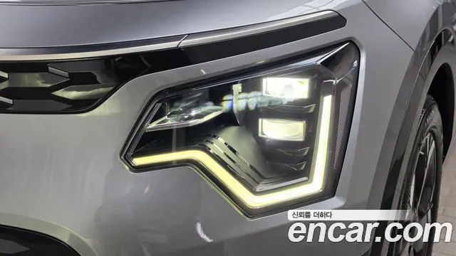 Kia Niro — Фото автомобиля 7