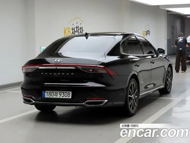 Hyundai Grandeur New — Фото автомобиля 4