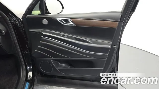 Genesis GV80 — Фото автомобиля 13