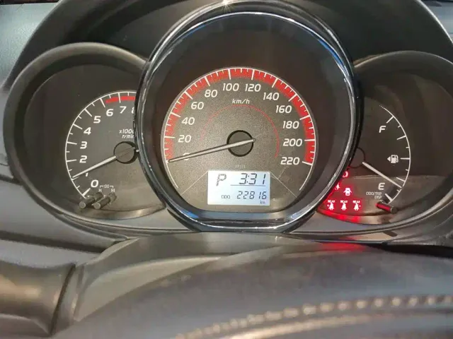 Toyota Vios FS — Фото автомобиля 14
