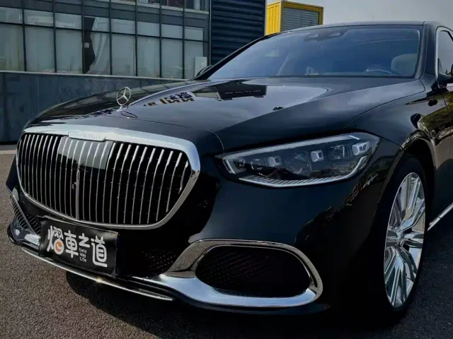 Mercedes-Benz Maybach S-Class — Фото автомобиля 25