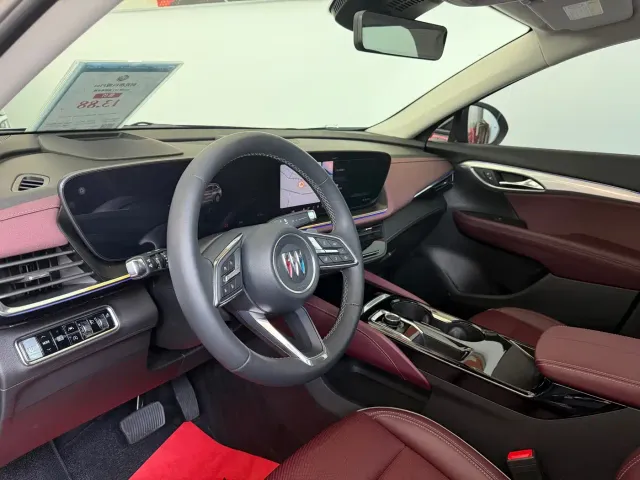 Buick Envision Plus — Фото автомобиля 15