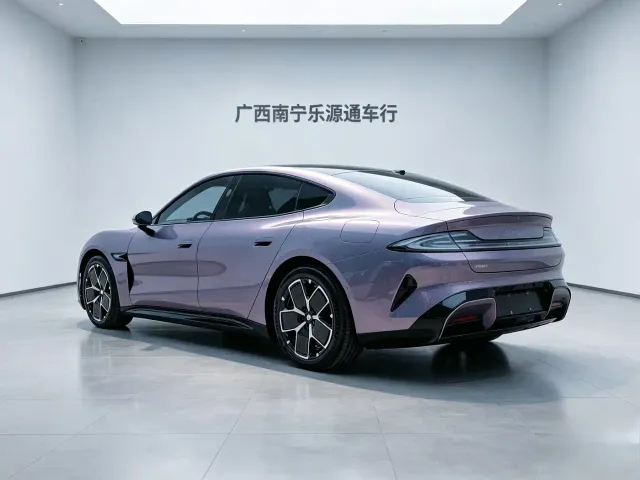 Xiaomi SU7 — Фото автомобиля 10
