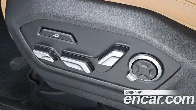 Hyundai Santa Fe MX5 — Фото автомобиля 28