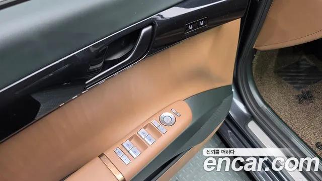 Hyundai Grandeur GN7 — Фото автомобиля 26