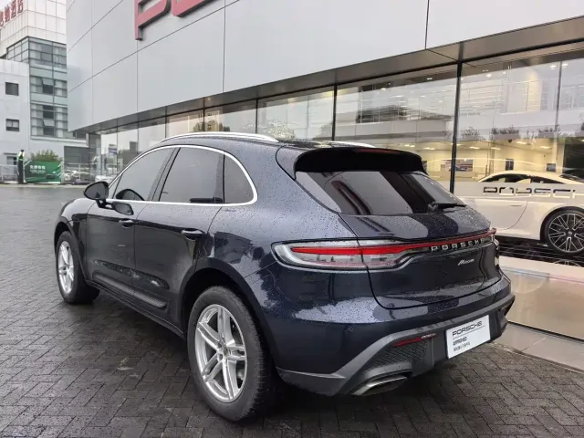 Porsche Macan — Фото автомобиля 10