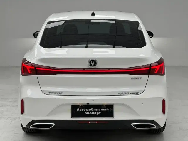 Changan Eado — Фото автомобиля 11