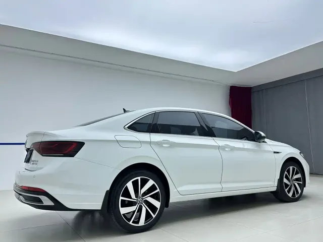 Volkswagen Sagitar — Фото автомобиля 6