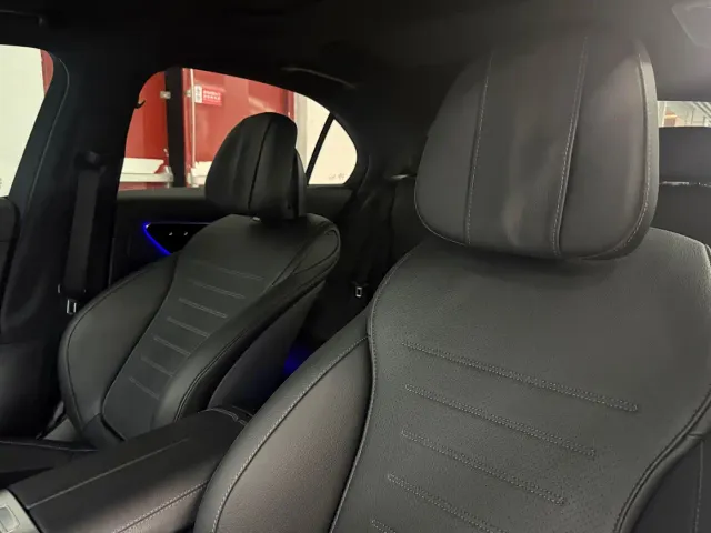 Mercedes-Benz C-Class — Фото автомобиля 4