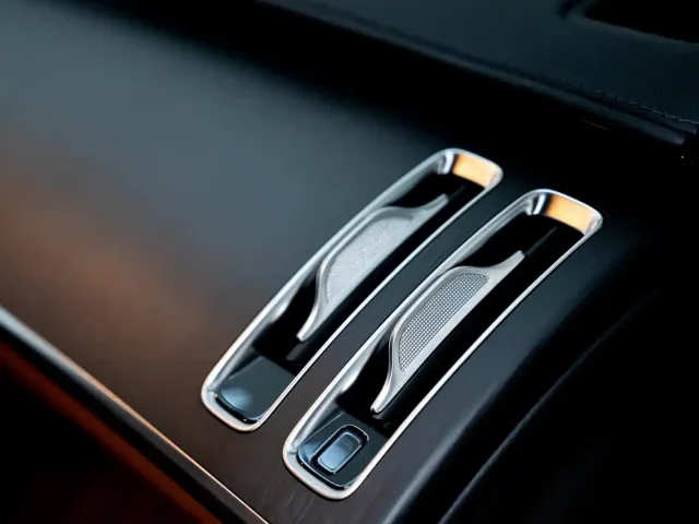 Mercedes-Benz S-Class — Фото автомобиля 12