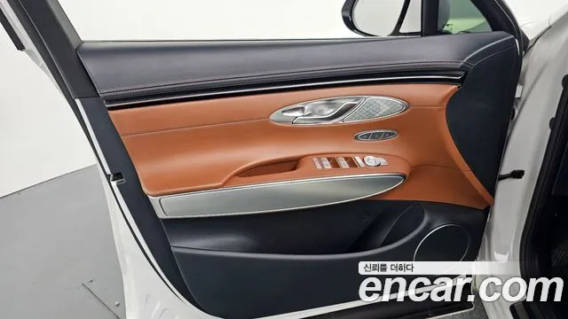 Genesis GV70 2.5T Бензин AWD — Фото автомобиля 21