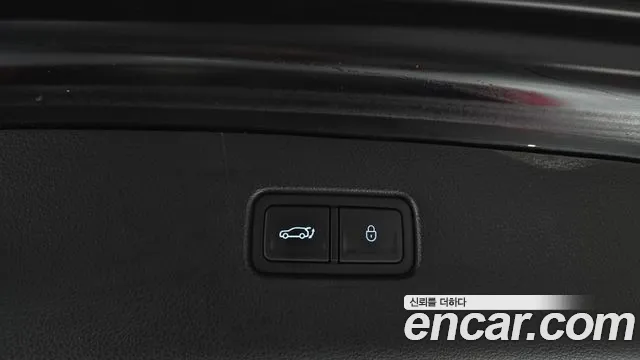 Genesis GV80 — Фото автомобиля 16