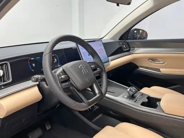 BYD Song Pro — Фото автомобиля 12