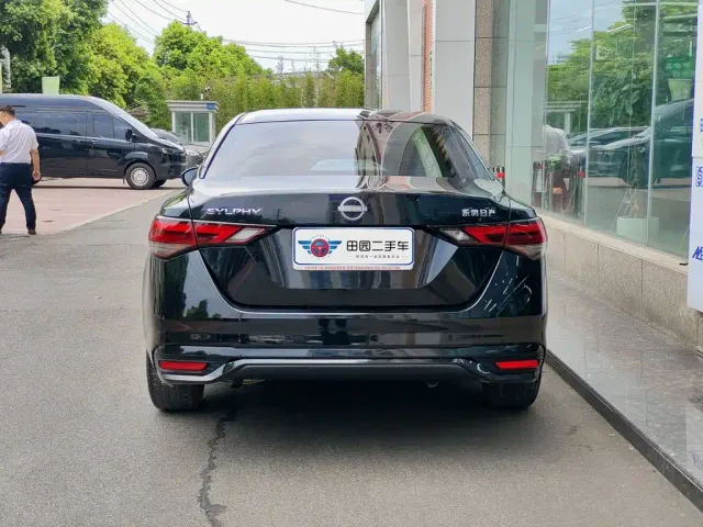 Nissan Sylphy — Фото автомобиля 5