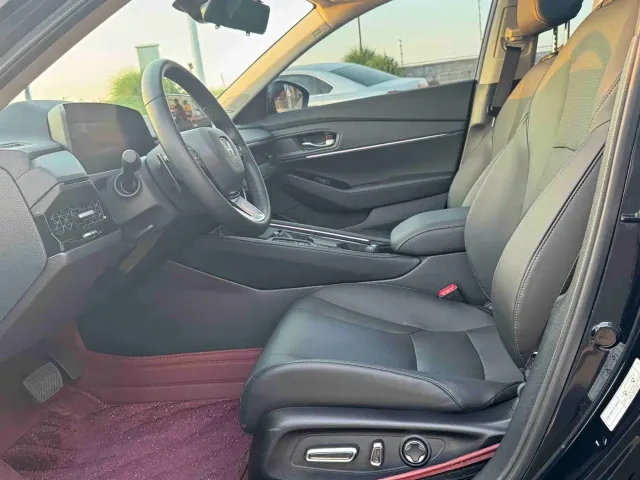 Honda Accord — Фото автомобиля 10