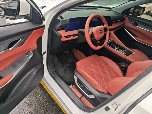 Changan CS75 Plus — Фото автомобиля 15