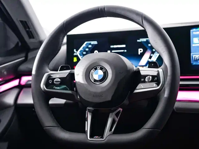 BMW 5 Series — Фото автомобиля 15