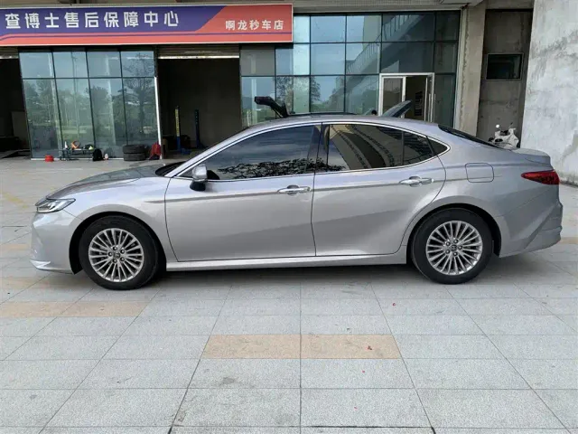 Toyota Camry — Фото автомобиля 3