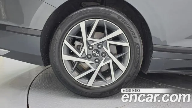 Hyundai Grandeur GN7 — Фото автомобиля 5