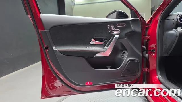 Mercedes-Benz A-Class W177 — Фото автомобиля 13