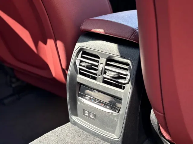 BMW i3 — Фото автомобиля 13