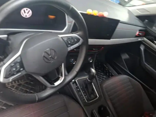 Volkswagen Lavida — Фото автомобиля 12