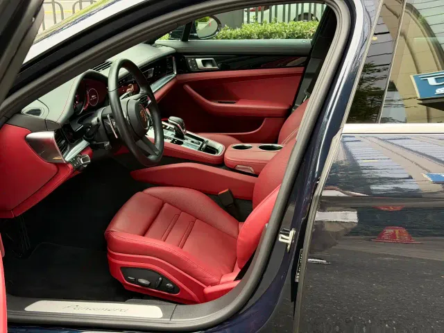 Porsche Panamera — Фото автомобиля 9