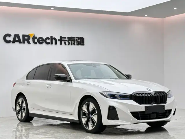 BMW i3 — Фото автомобиля 6