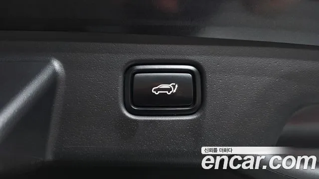 Kia Niro — Фото автомобиля 25