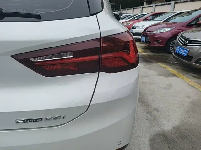 BMW X2 — Фото автомобиля 7