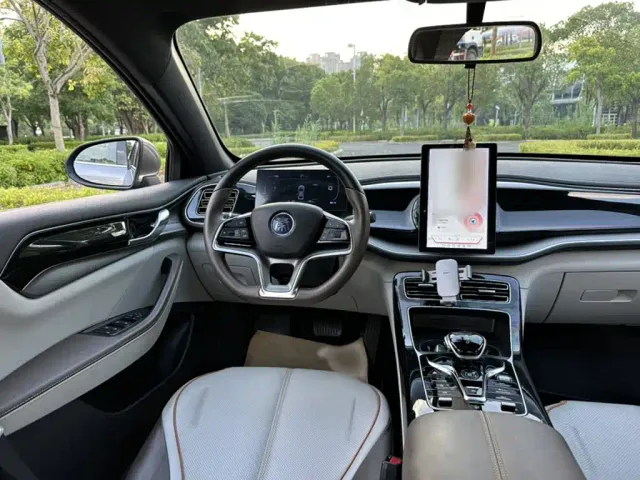 BYD Qin PLUS — Фото автомобиля 6