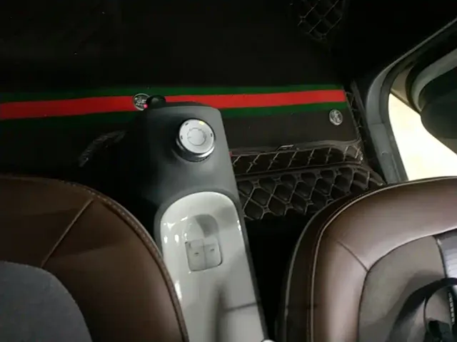 Wuling Hongguang Mini EV — Фото автомобиля 13