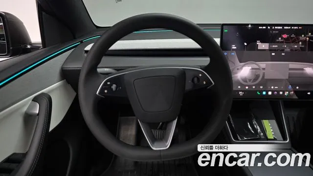 Tesla Model Y — Фото автомобиля 19