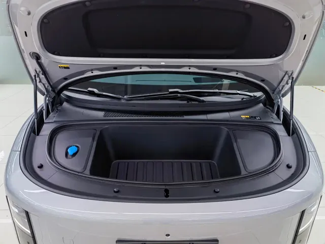 Li Auto i6 — Фото автомобиля 15
