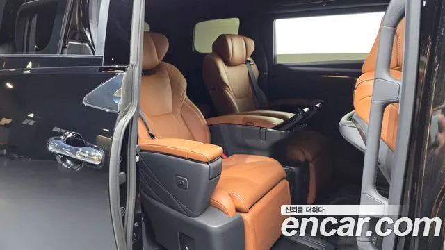 Toyota Alphard — Фото автомобиля 12