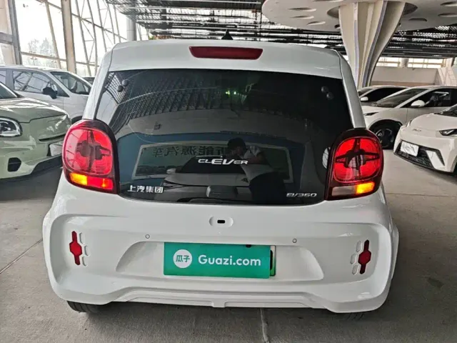 Roewe Clever — Фото автомобиля 5