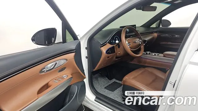 Genesis GV70 — Фото автомобиля 15