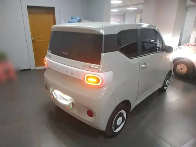 Wuling Hongguang Mini EV — Фото автомобиля 6