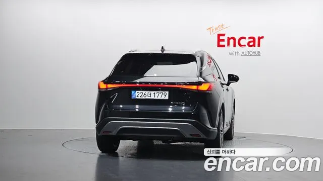 Lexus RX — Фото автомобиля 4