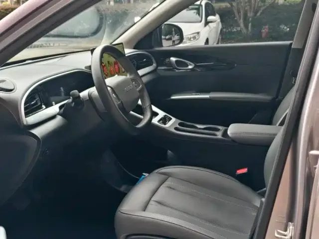 Geely Starry Wish — Фото автомобиля 3