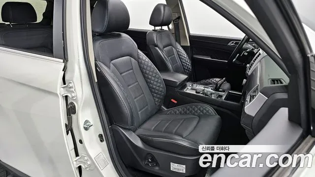 KG_Mobility_Ssangyong Rexton All Rexton Дизель 2.2 4WD — Фото автомобиля 10