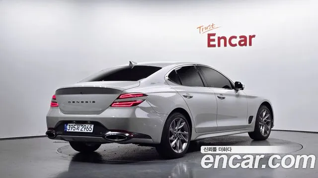 Genesis G70 New — Фото автомобиля 2